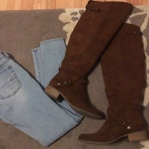 Brown over the knee boots 👢